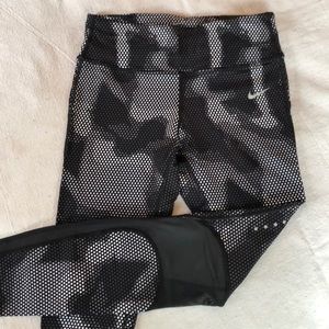 NWT Nike Epic Luxe tights - running leggings